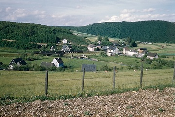 Das alte Dorf Sondern im Biggetal vor der Flutung des Biggestausees im Jahre 1965