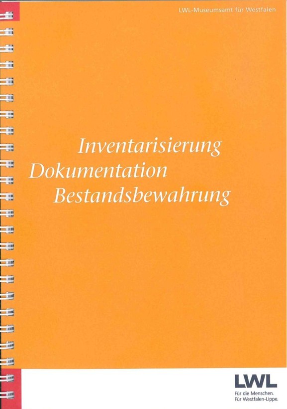 Daso Foto zeigt das Cover der Publikation "Inventarisierung, Dokumentation, Bestandsbewahrung"