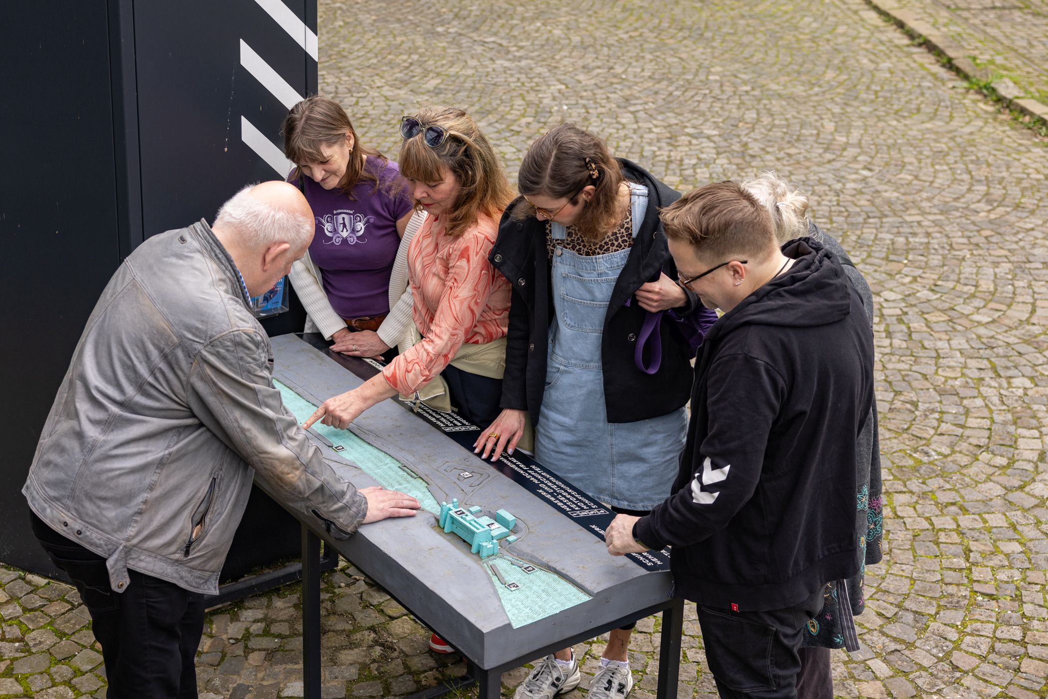 Abendführung im Schiffshebewerk Henrichenburg.<br>Foto: LWL / Julia Gehrmann