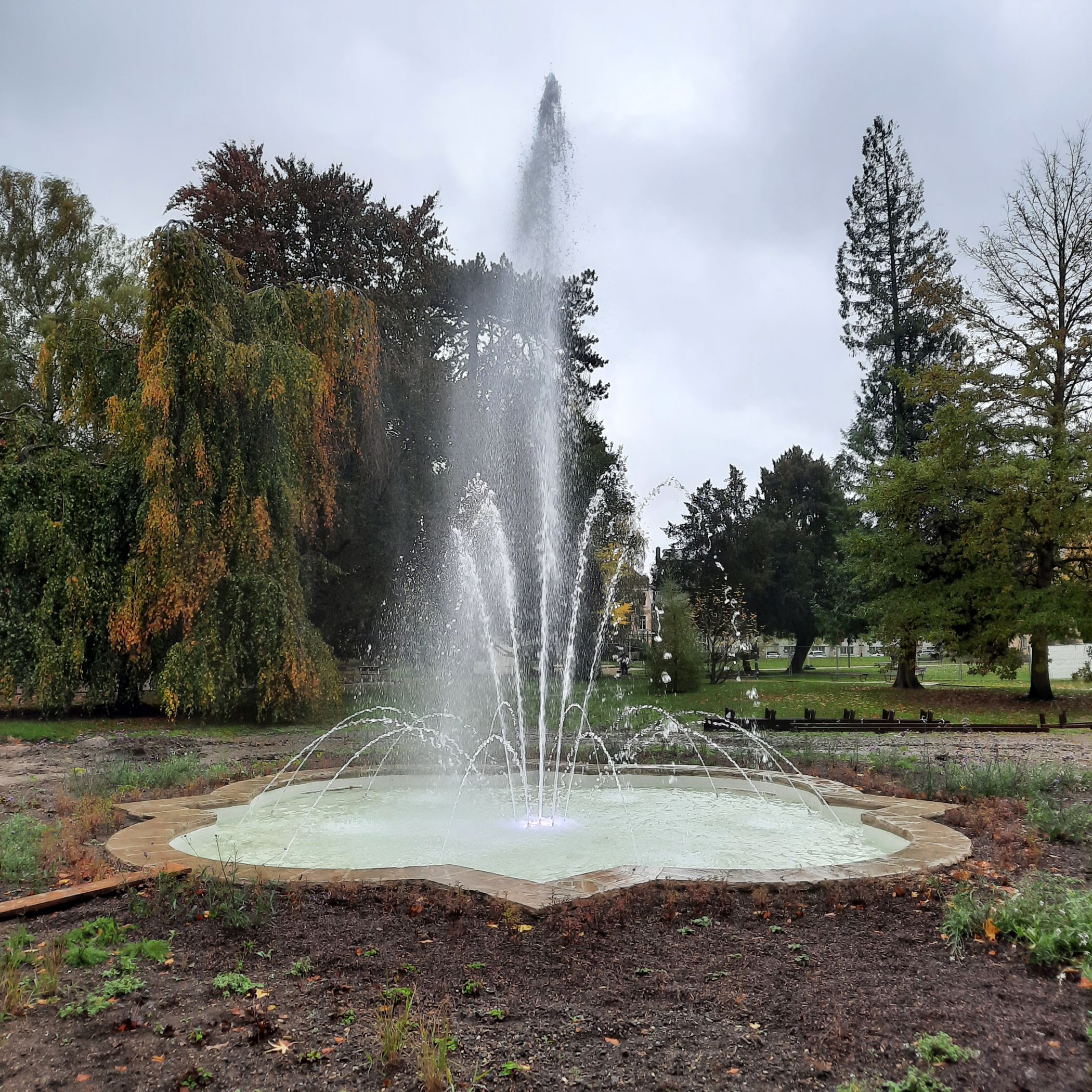 Während der Sanierungsarbeiten: Der Fontänenbrunnen aus dem frühen 20. Jahrhundert.<br>Foto: LWL/Marcus Weiß