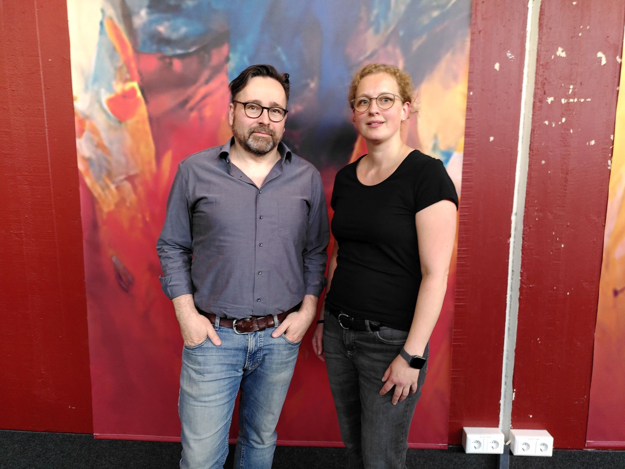 Die Organisatoren des Kinoabends: Dr. Astrid Schlüter von der Fachstelle für Seelische Gesundheit und Dr. Sascha Dargel, Chefarzt des Zentrums für Sozialpsychiatrie der LWL-Klinik Lippstadt.<br>Foto: LWL/Enrica Gore