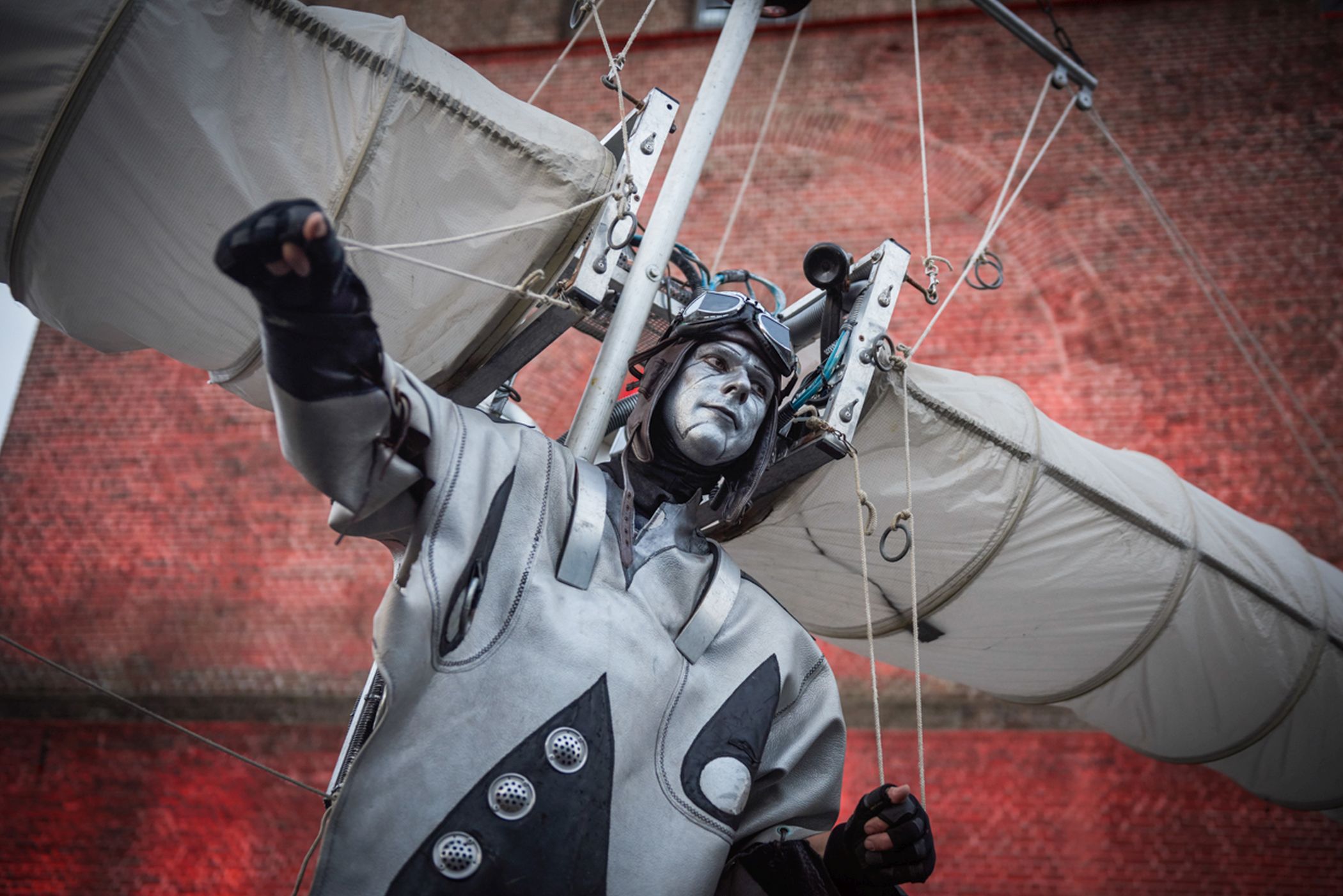 Steampunk trifft Industriekultur auf der Zeche Hannover in Bochum. Auch futuristische Wesen mischen sich unter die Gäste der ExtraSchicht.<br>Foto: LWL / Karin Hessmann
