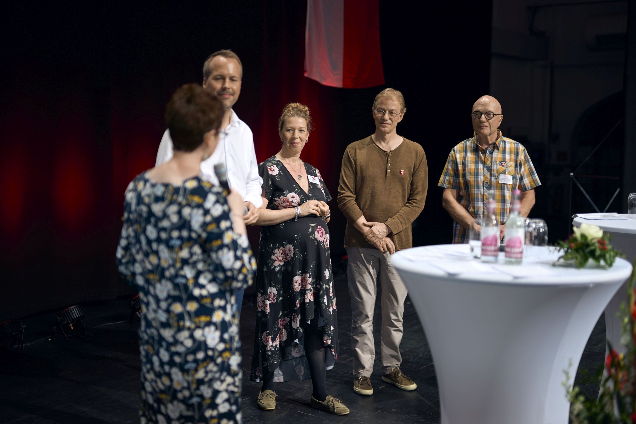 Wie aus historischen Gebäuden lebendige Orte der Gemeinschaft werden und welche Rolle verlässliche Partnerschaften dabei spielen - darüber sprach WHB-Geschäftsführerin Dr. Silke Eilers mit Stefan Ast, Geschäftsführer der NRW-Stiftung, Rebecca Brüggemann, Vorsitzende des Heimatvereins Asbeck, Dr. Stefan Wiesner, Vorsitzender der Heimatfreunde Bad Westernkotten, und Manfred Stuhldreier, Beisitzer im Vorstand des Heimatvereins Altenberge (v. l.).<br>Foto/ Eike Hollermann/WHB