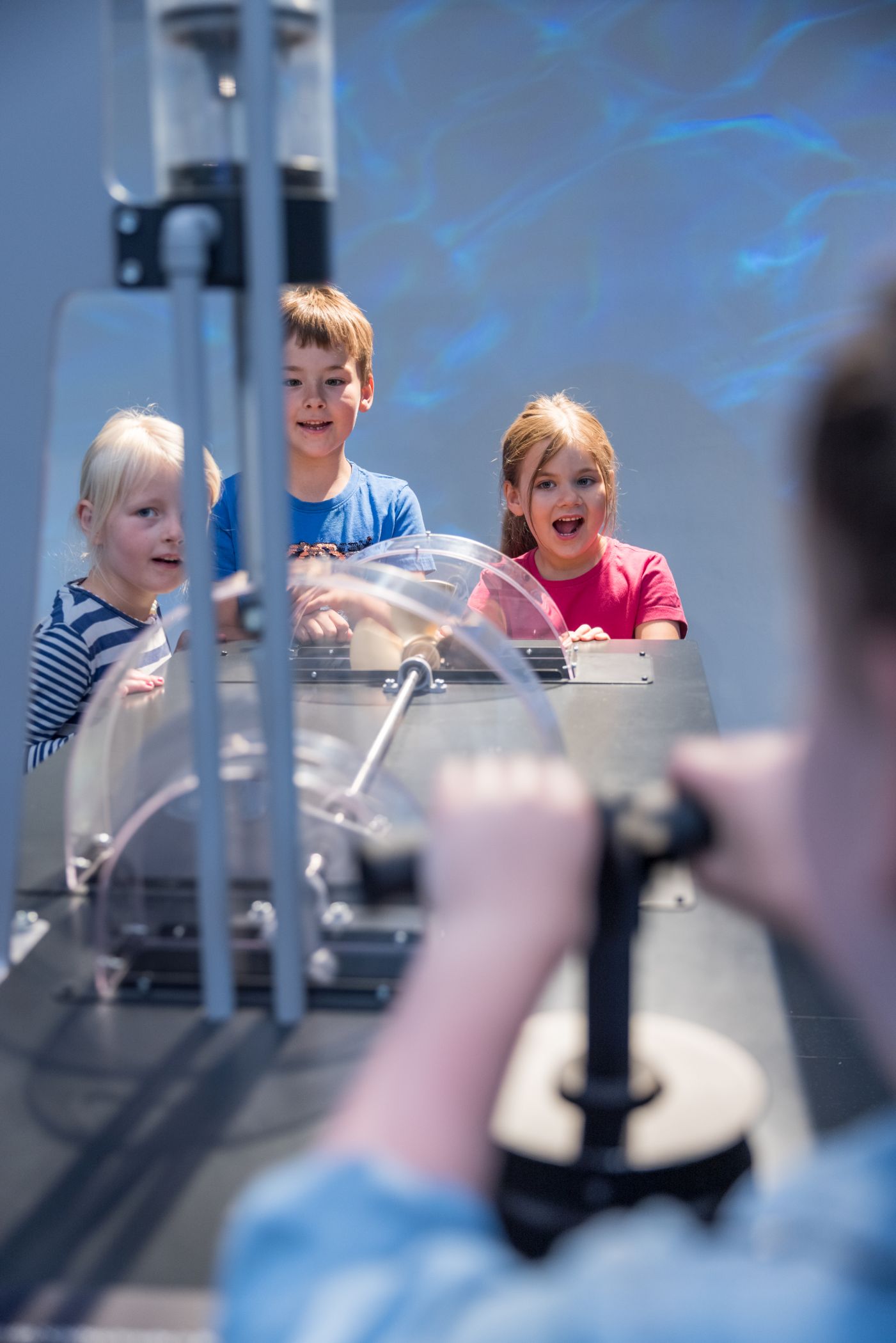 Bitte anfassen: Bewegliche Modelle veranschaulichen die Funktionsweise des Schiffshebewerks.<br>Foto: LWL / Mona Dierkes