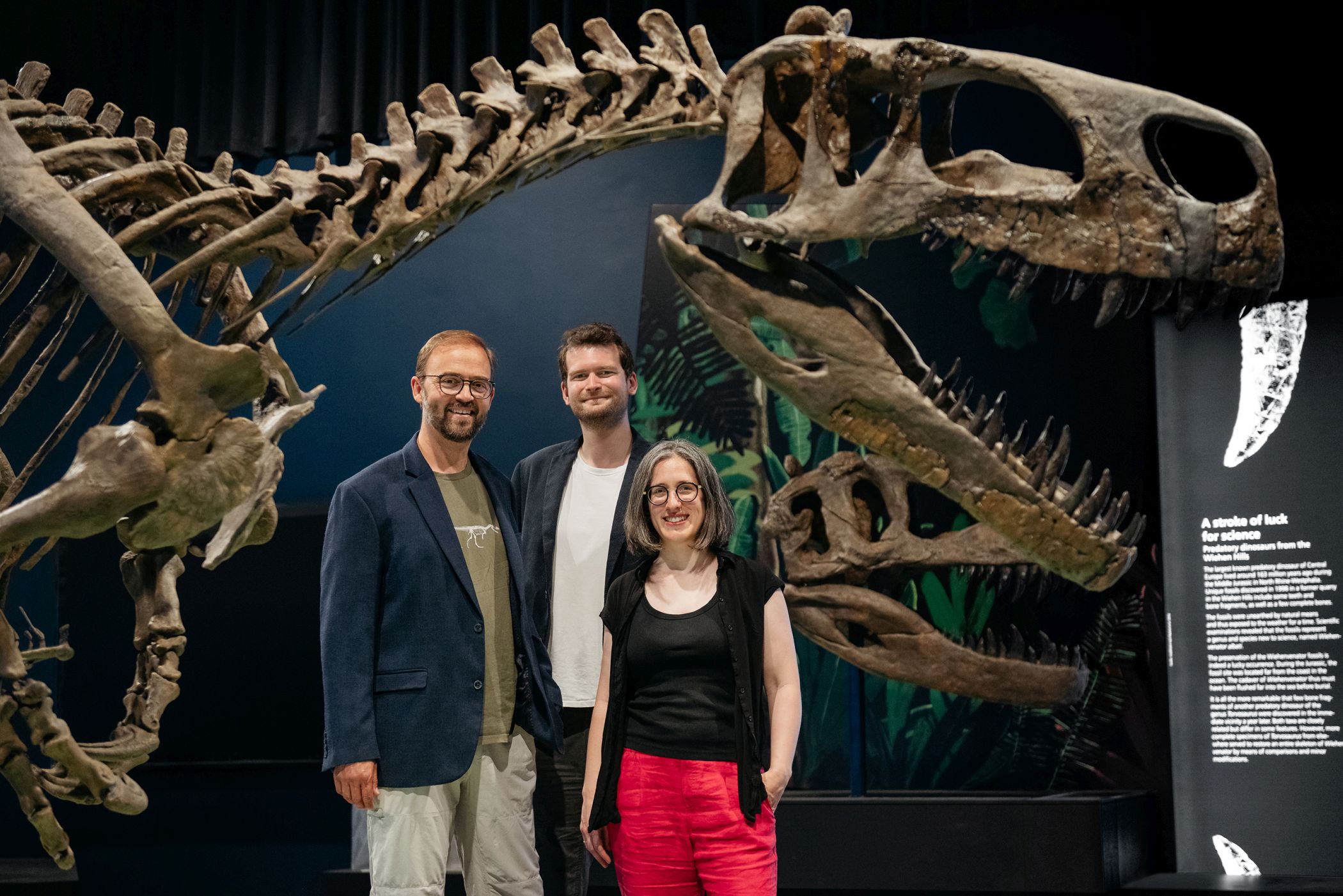 Die Kurator:innen (v. re.) Lisa Wong und Frithjof Malte Leopold haben zusammen mit Museumsdirektor Prof. Dr. Jan Ole Kriegs das Konzept für die Ausstellung entwickelt.<br>Foto: LWL/Steinweg