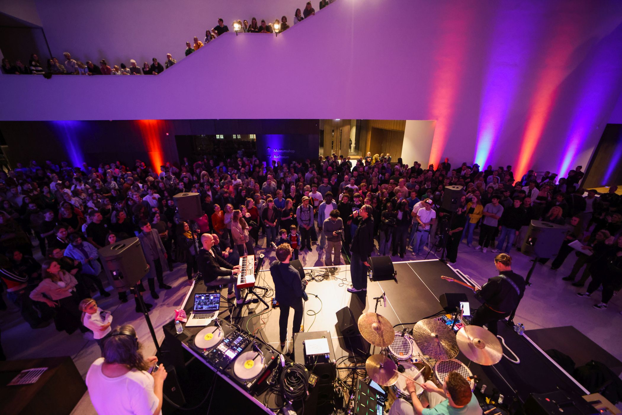 Am Langen Freitag (11.9.) ist das münsterische HipHop-Projekt "Hello my Name is" zu Gast im LWL-Museum für Kunst und Kultur.<br>Foto: Bunt und Knallig