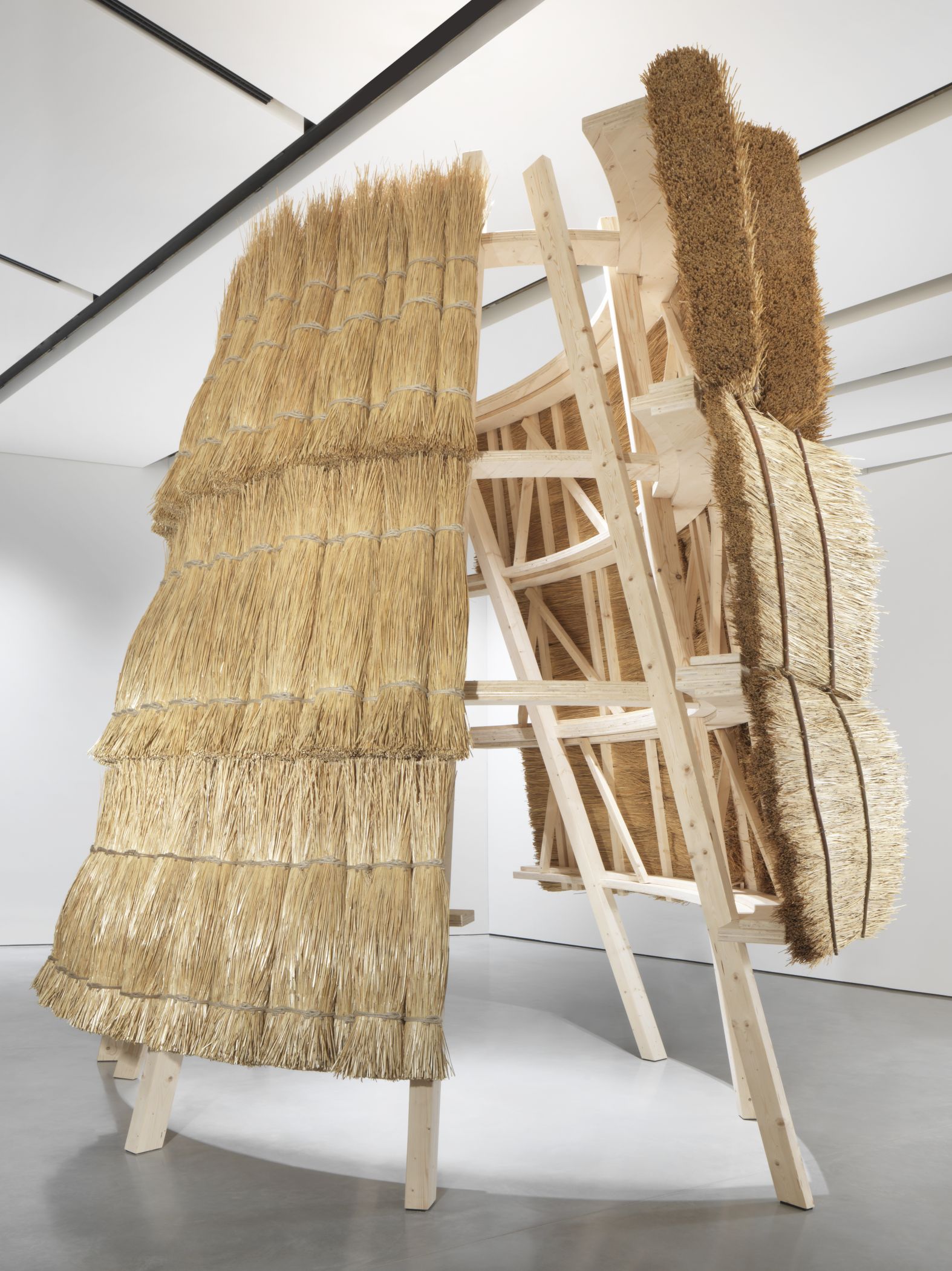 Im Ausstellungsbereich "Stroh" ist die extra für die Ausstellung angefertigte Kunstinstallation "Haus aus Licht" von Olaf Holzapfel zu sehen.<br>Foto: LWL
