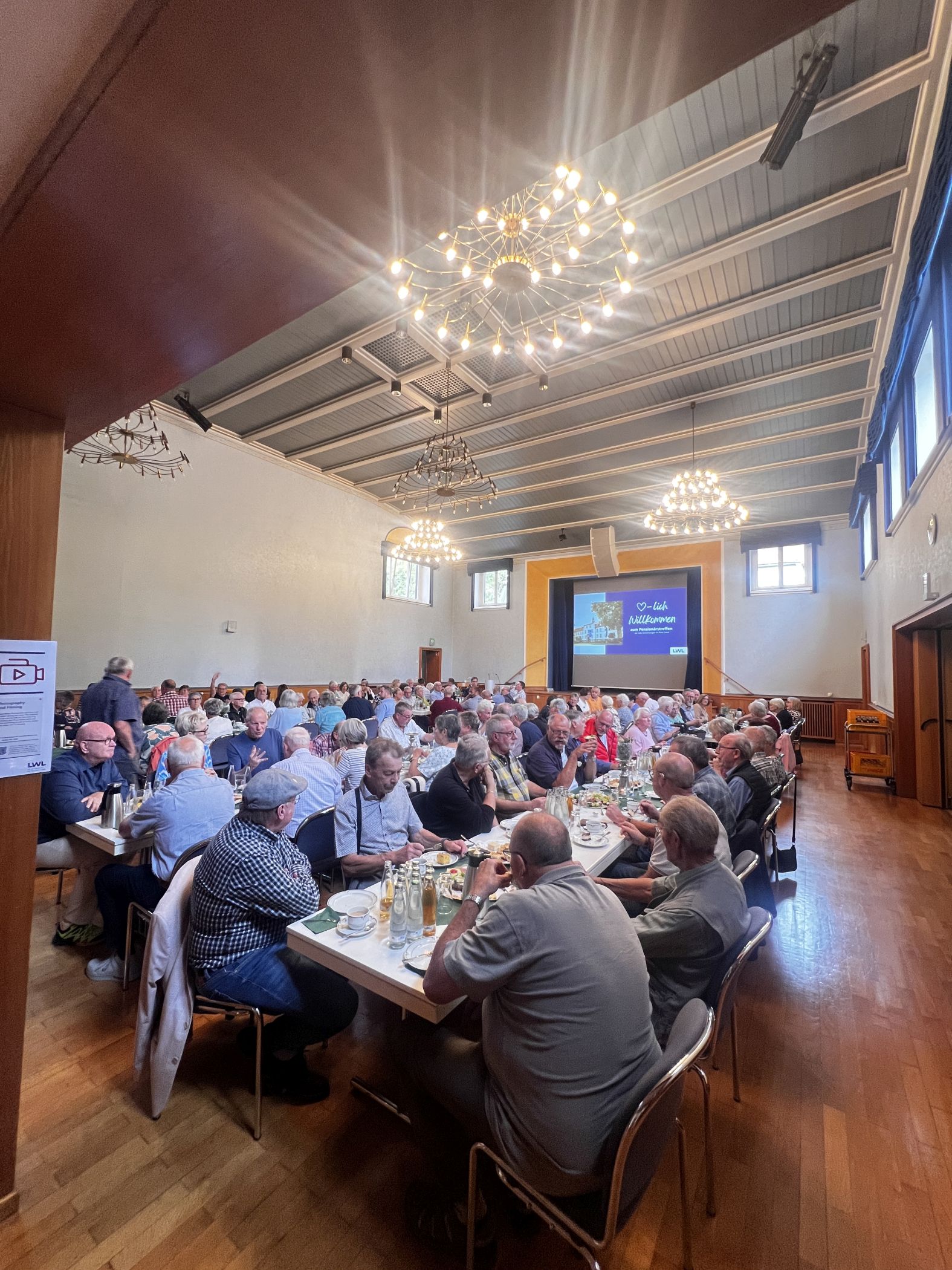 Pensionärstreffen im LWL-Festsaal Lippstadt-Eickelborn.<br>Foto: LWL/Sophia Schuck