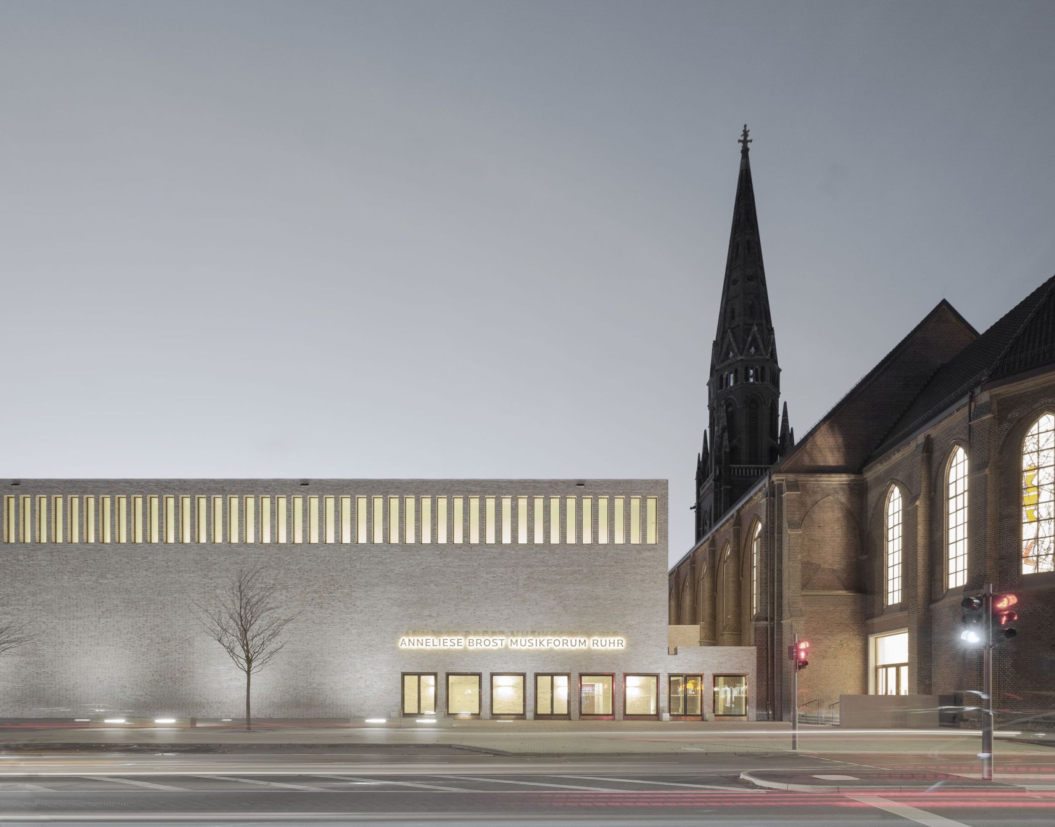 Der Baukulturabend findet im Anneliese Brost Musikforum Ruhr statt, das zu den Preisträgern des Westfälischen Preises für Baukultur gehört. Die Pop-up-Ausstellung zeigt alle prämierten Projekte. Foto: Brigida González / bez+kock architekten