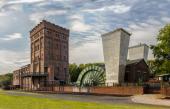 Das LWL-Museum Zeche Hannover mit Maschinenhalle, Malakowturm und Lüftergebäude.<br>Foto: LWL / Achim Bednorz