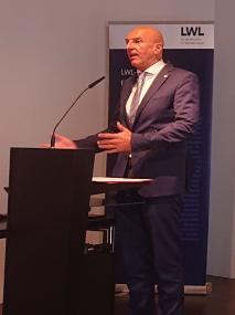 Dr. Georg Lunemann, der Direktor des LWL, eröffnete das Symposium "Den Frieden gewinnen von 1648 bis heute".<br>Foto: LWL