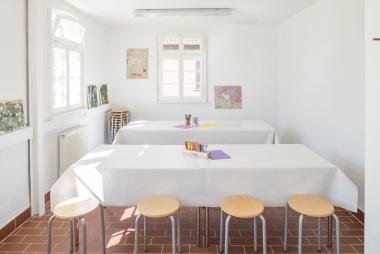 Im Atelier des LWL-Museums Glashütte Gernheim werden ab Januar wieder regelmäßig kreative Ideen umgesetzt.<br>Foto: LWL/Harms
