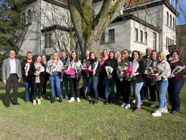 Die neuen Praxisanleitenden wurden nach erfolgreicher Weiterbildung in der LWL-Akademie Lippstadt ausgezeichnet.<br>Foto: LWL