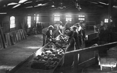 Kein leichtes Los: Am Sonntag bietet das LWL-Museum Zeche Zollern eine Führung zu Frauenarbeitsplätzen im Bergbau an.<br>Foto: LWL 