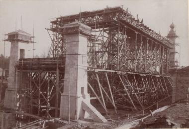 Das Schiffshebewerk Henrichenburg im Bau.<br>Foto: LWL