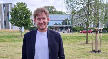 Der 25-jährige ärztliche Praktikant Petar Aleksic stammt aus Serbien und arbeitet jetzt an der LWL-Klinik Dortmund.<br>Bild: LWL/Philipp Stenger