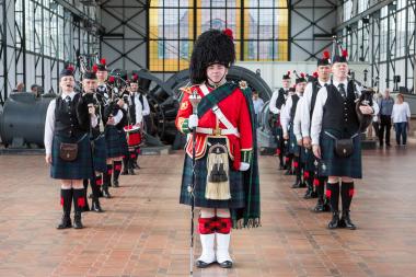 Die "1st Sauerland Pipes and Drums" sind bei der Museumsnacht erneut zu Gast auf Zeche Zollern.<br>Foto: LWL / Philipp Harms