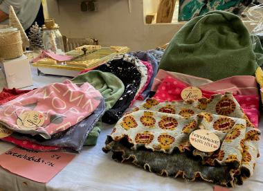 Liebevoll Handgemachtes auf dem "Made with love market".<br>Bild: LWL / Michaela Rensing
