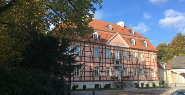Zeugnis des industriellen Fortschritts in der Region - Gut Rödinghausen im Mendener Ortsteil Lendringsen.<br> Foto:Stadt Menden/Rabea Badeda