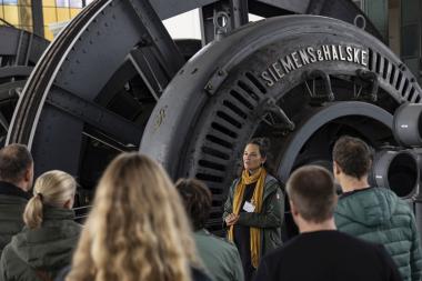 Über 120 Jahre alt ist die Maschinenhalle der Zeche Zollern. Bei einer Führung am Sonntag erfahren Interessierte mehr über die Geschichte und die originale technische Ausstattung.<br>Foto: LWL / Julia Gehrmann