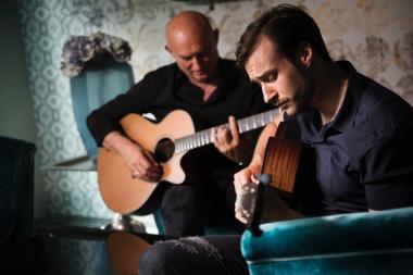 Zed Mitchell und sein Sohn Todor.<br>Foto: Maja Dedagic
