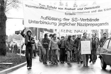 Eine Demonstration gegen rechtsextremistische Umtriebe in Castrop-Rauxel 1978.<br>Foto: LWL/Helmut Orwat