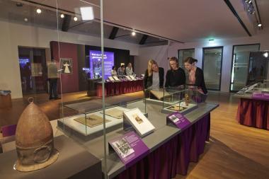 Beim Internationalen Tag gegen Rassismus (21. März) öffnet die Schau &quot;Und vergib uns unsere Schuld? Kirchen und Klöster im Nationalsozialismus&quot; im Kloster Dalheim bis 20 Uhr.&lt;br&gt;Foto: LWL/Ansgar Hoffmann, hoffmannfoto.de 