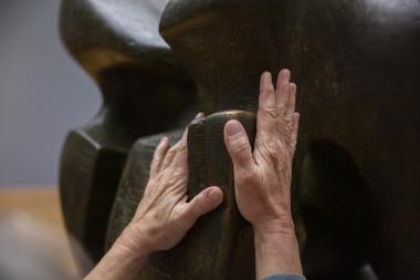 Am Freitag (16.5.) um 15 Uhr gibt es im LWL-Museum für Kunst und Kultur Kunst zum Anfassen in Touren für Menschen mit und ohne Sehbehinderung.<br>Foto: LWL/Hanna Neander