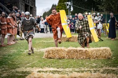 Zur Musterung der neuen Rekruten gehört unter anderem der Hindernislauf.&lt;br&gt;Foto: LWL/P. Jülich 
