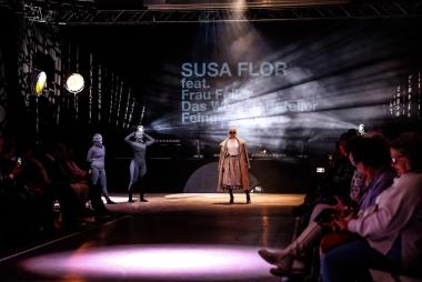Eine tolle Show erwartet die Gäste bei "Mode mit Steel" am 5. September in der Henrichshütte. Das Foto entstand bei der Modenschau im letzten Jahr.<br>Foto: LWL / Adam Glagla