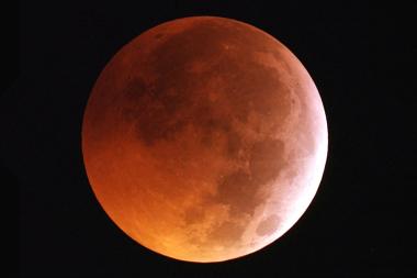 Einen Abend zum besonderen Ereignis der Mondfinsternis, mit Vortrag und Live-Beobachtung, bieten das LWL-Planetarium und die Sternfreunde Münster an.<br>Foto: Michael Dütting