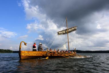 "Ran an die Riemen - Rudern wie die Römer!" heißt es am Familienwochenende im September.<br>Foto: LWL / Andreas Kegl