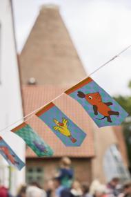 Der Glasturm im Zeichen der Maus.<br>Foto: LWL/ Julia Gehrmann