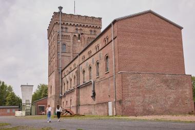 Braumeister Gerd Ruhmann lädt zum Biertasting ins LWL-Museum Zeche Hannover.<br>Foto: LWL / Julia Gehrmann