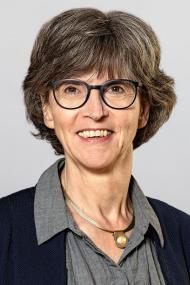 Chefärztin Anke Blank hält einen Vortrag.&lt;br&gt;Bild: LWL 