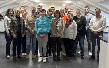 Jubilarinnen, Jubilare und ihre Leitungskräfte feierten gemeinsam die Verbundenheit zur LWL-Klinik Münster.<br>Foto: LWL/Barbara Köhling