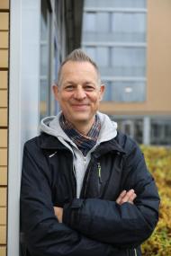 Frank Spitschka, Gesundheits- und Krankenpfleger in der Gerontopsychiatrie der LWL-Klinik Paderborn spendete Stammzellen.<br>Fotos: LWL/Dresmann