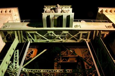 Bei der Fototour steht das beleuchtete Schiffshebewerk im Mittelpunkt.<br>Foto: LWL/ Annette Hudemann