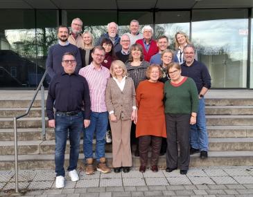 Die Vorstandssitzung der Deutsch-Polnischen Gesellschaft für Seelische Gesundheit fand in Dortmund statt. Mit dabei waren unter anderem Organisator und Vorstands-Mitglied Dr. Patrick Debbelt (LWL-Klinik Hemer, 1. Reihe, l.), der Vorsitzende Lukasz Kaczka (1. Reihe, 2.v.l.) und der stellv. Vorsitzende Bernd Meißnest (LWL-Klinikum Gütersloh, 2. Reihe, r.).<br>Foto: LWL/Stenger
