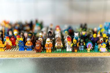 Ein bunter Haufen: Die Steinebande gGmbH beschäftigt 25 Mitarbeitende. Zehn davon sind Menschen mit Behinderung.  <br>Foto: LWL / Paul Metzdorf