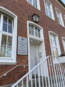 Haus 01 auf dem Klinikgelände der LWL-KLinik Münster ist der Treffpunkt für Angehörige von Menschen mit Psychosen. <br>Bild: LWL / Barbara Köhling)