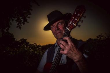 Udo Herbst spielt im Schiffshebewerk Henrichenburg. <br>Foto: Udo Herbst