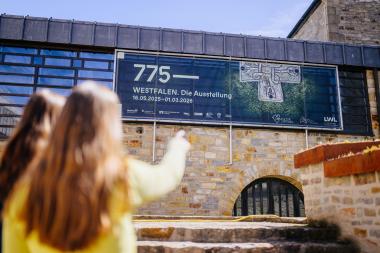 Die Sonderausstellung "775 - Westfalen. Die Ausstellung" im LWL-Museum in der Kaiserpfalz läuft noch bis zum 1. März 2026. <br>Foto: LWL/B. Mazhiqi 