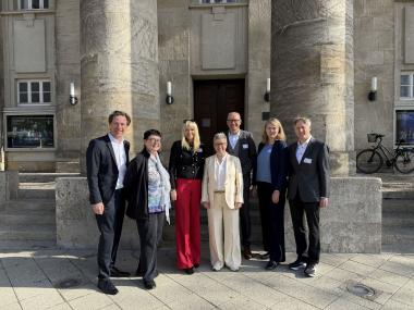 Bildunterschrift unter der Pressemitteilung 