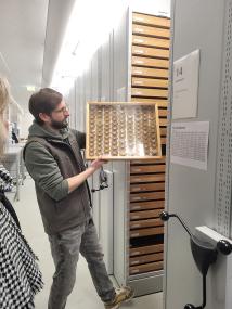 Einblicke in die Sammlungen des LWL-Museums für Naturkunde gibt eine Führung durch das Zentralmagazin in der Speicherstadt in Münster.<br>Foto: LWL/Kesper
