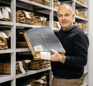 Im Mittelpunkt des Vortragsabends stehen alte Holzbuchsammlungen und botanische  Sammlungen aus Westfalen.<br>Foto: LWL/Steinweg 