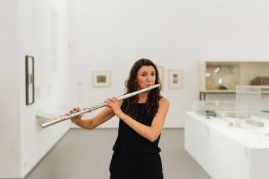 Das LWL-Museum für Kunst und Kultur veranstaltet am Mittwoch (14.10.) um 19 Uhr ein Wandelkonzert mit der Musikerin und Dramaturgin Pia Marei Hauser.<br>Foto: Rebecca Ter Braak