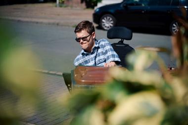 Führt seinen eigenen Haushalt: Till Martenka.<br>Foto: Foto: LWL/Urban