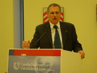 CDU-Fraktionsvorsitzender Dr. Wolfgang Kirsch in der heutigen Landschaftsversammlung. <br>Foto: LWL/Emmerich</br>