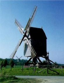 Beim 9. Deutschen Mühlentag drehen sich auch alle LWl_Mühlen wie hier die Kappenwindmühle im Westfälischen Freilichtmuseum Detmold. <br>Foto: LWL</br>